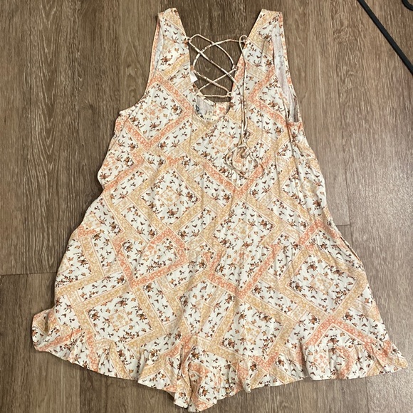 Spring Romper. - Picture 2 of 3